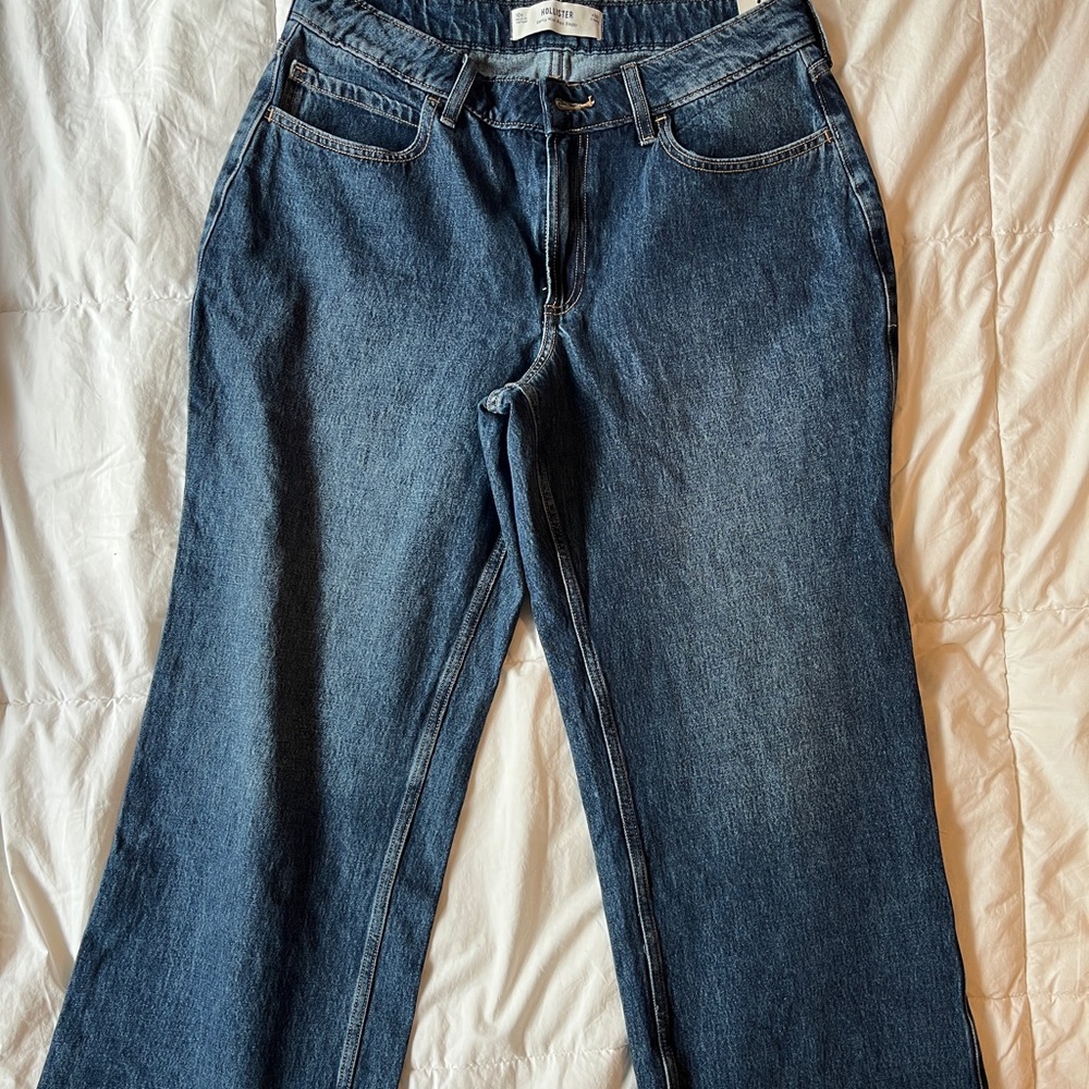 Hollister Curvy Mid-Rise Baggy Women’s Jeans